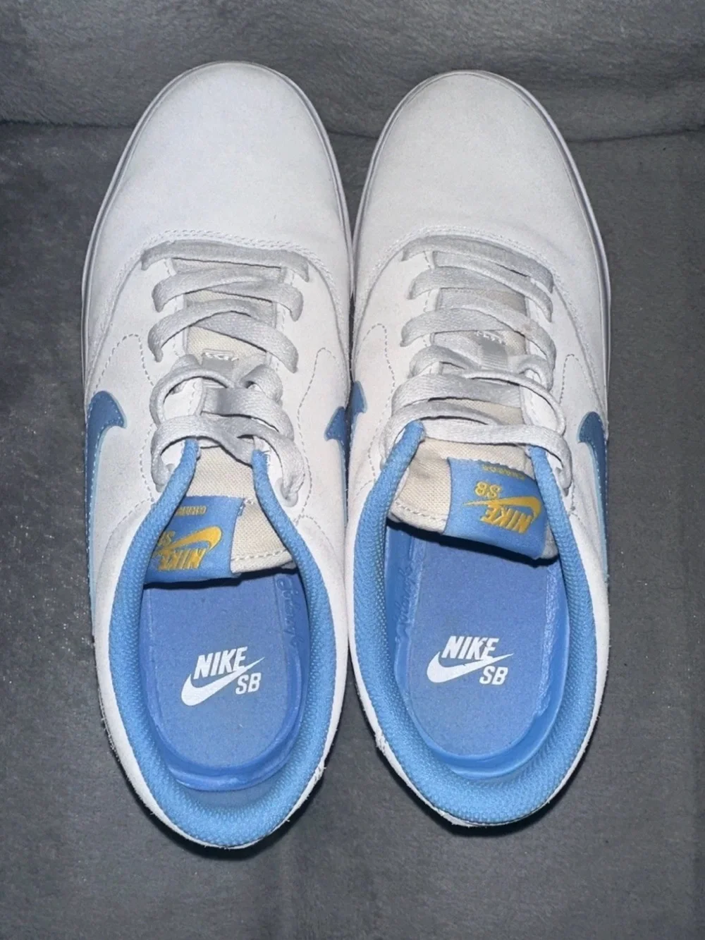 Nike classic low
